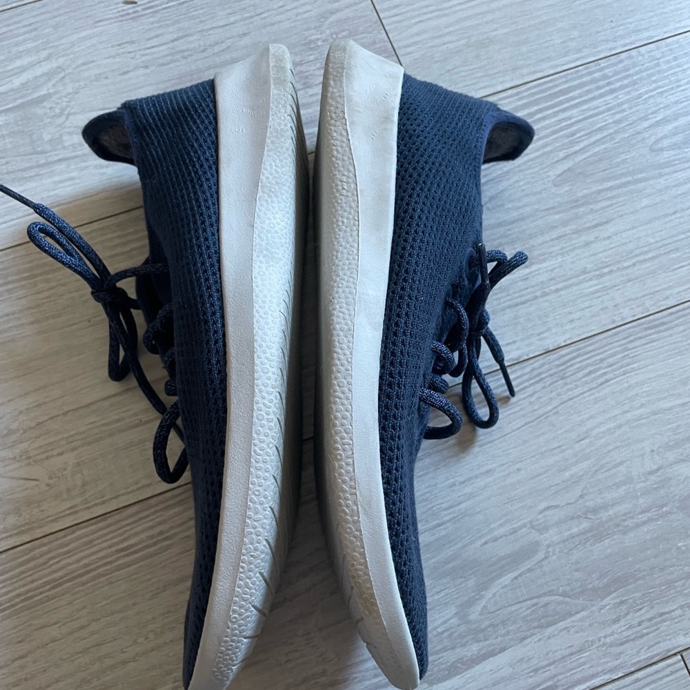 Allbirds Tree Runners - Picture 4 of 6